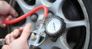 Matuoja padangų slėgį